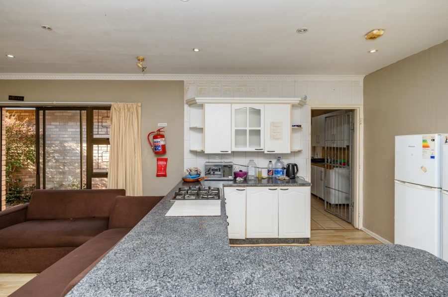 15 Bedroom Property for Sale in Summerstrand Eastern Cape